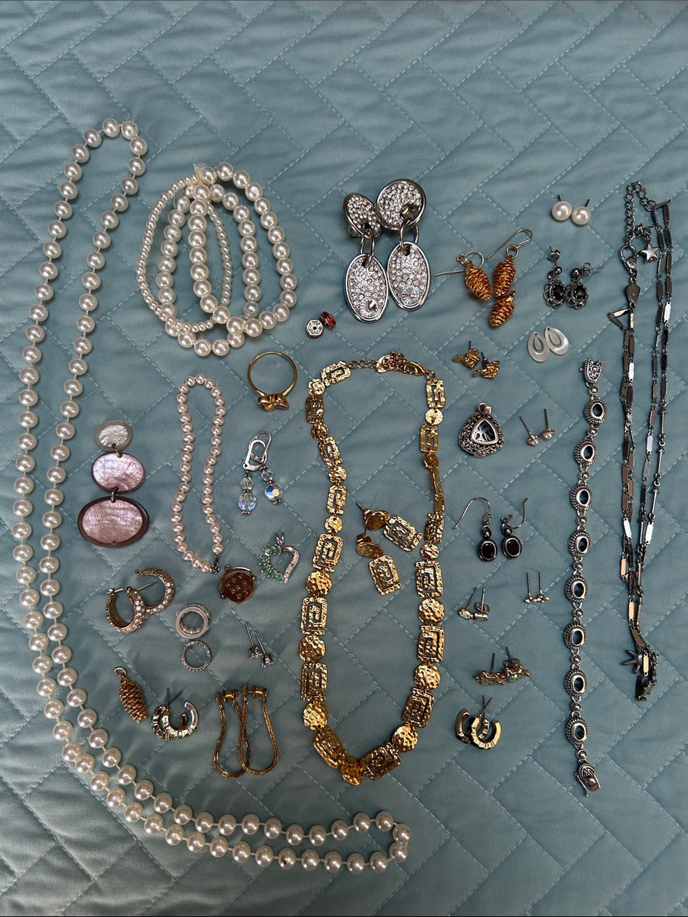 Vintage & Modern Jewelry Reseller Lot Mixed Estate Statement Necklaces Earrings - Picture 12 of 12